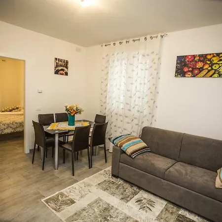 Holiday home Casa Di Joy *